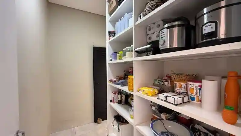 Casa de Condomínio com 3 quartos à venda, 200m² — foto 9 de 35