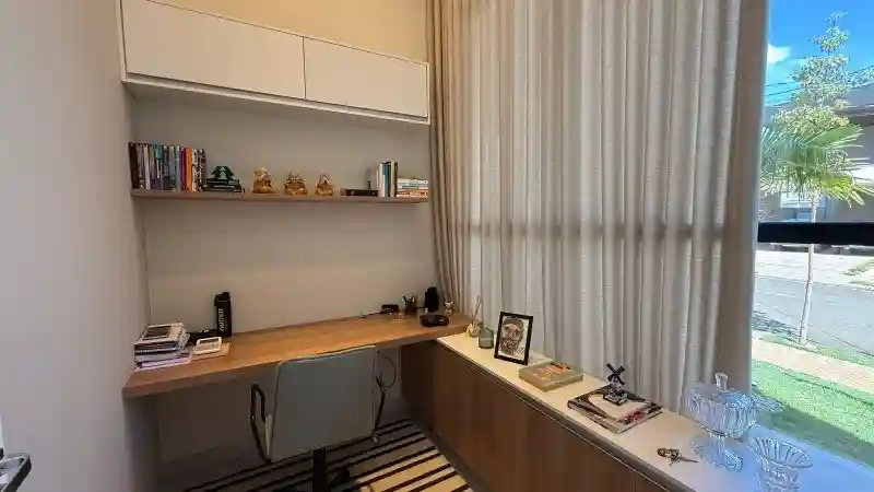 Casa de Condomínio com 3 quartos à venda, 200m² — foto 17 de 35