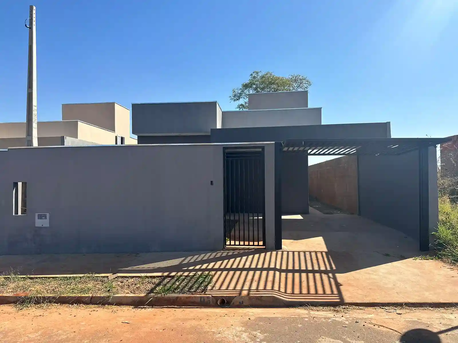 Casa com 2 quartos à venda, 51m² — foto 1 de 10