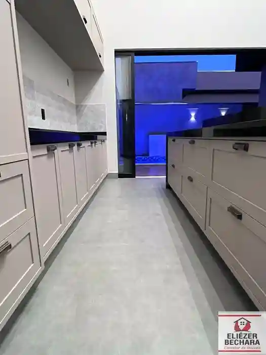 Casa de Condomínio com 3 quartos à venda, 190m² — foto 3 de 22