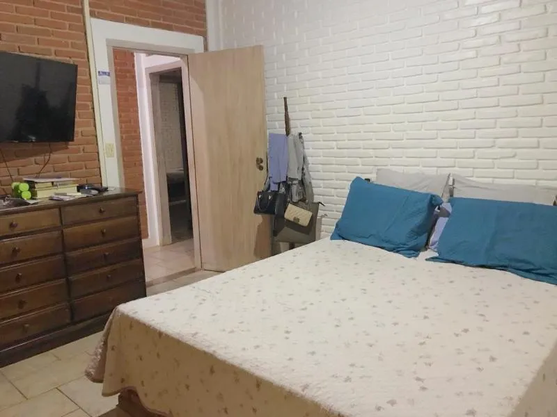 Casa à venda — foto 1 de 2