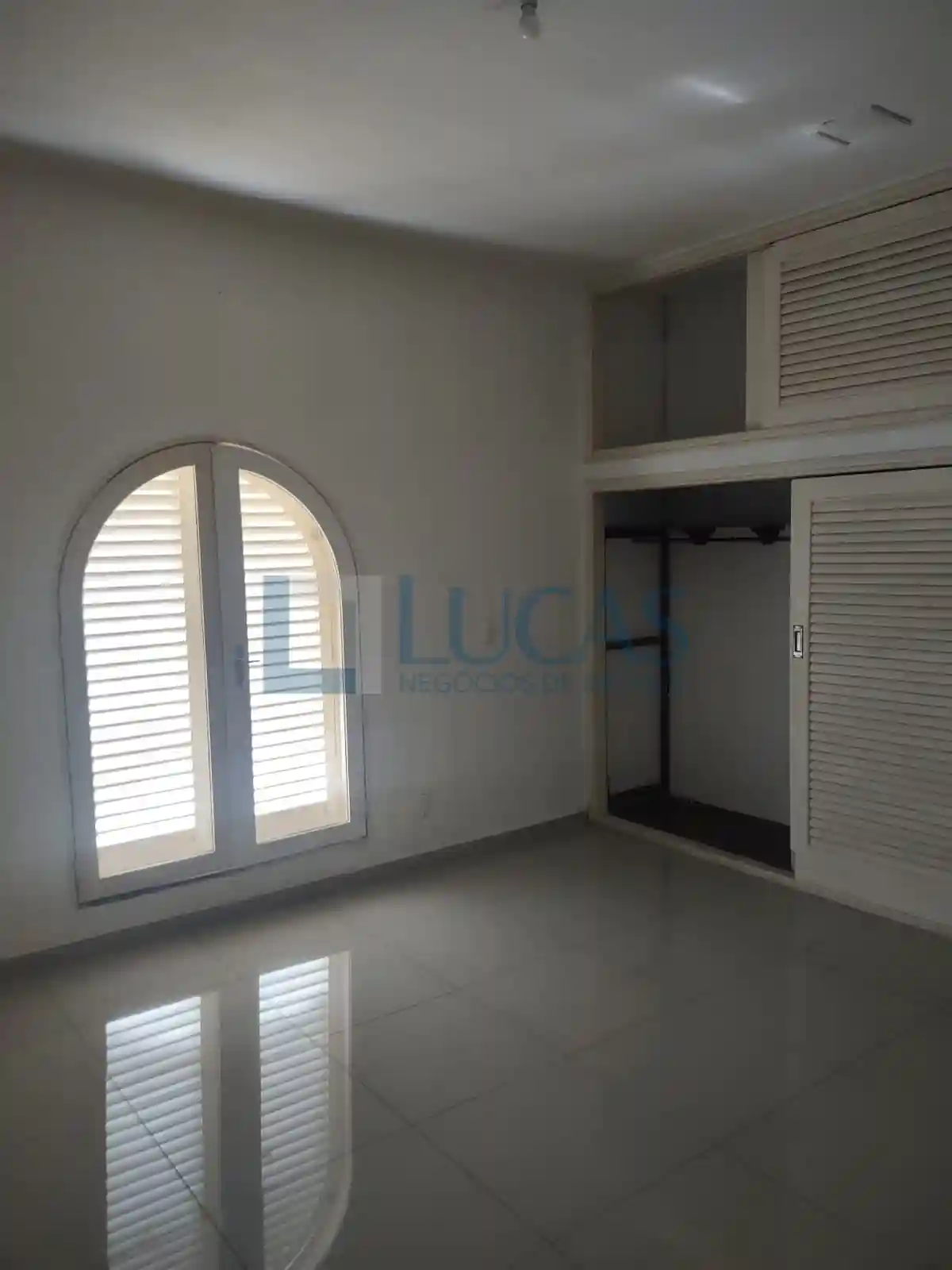 Casa Comercial com 3 quartos para aluguel, 800m² — foto 10 de 13