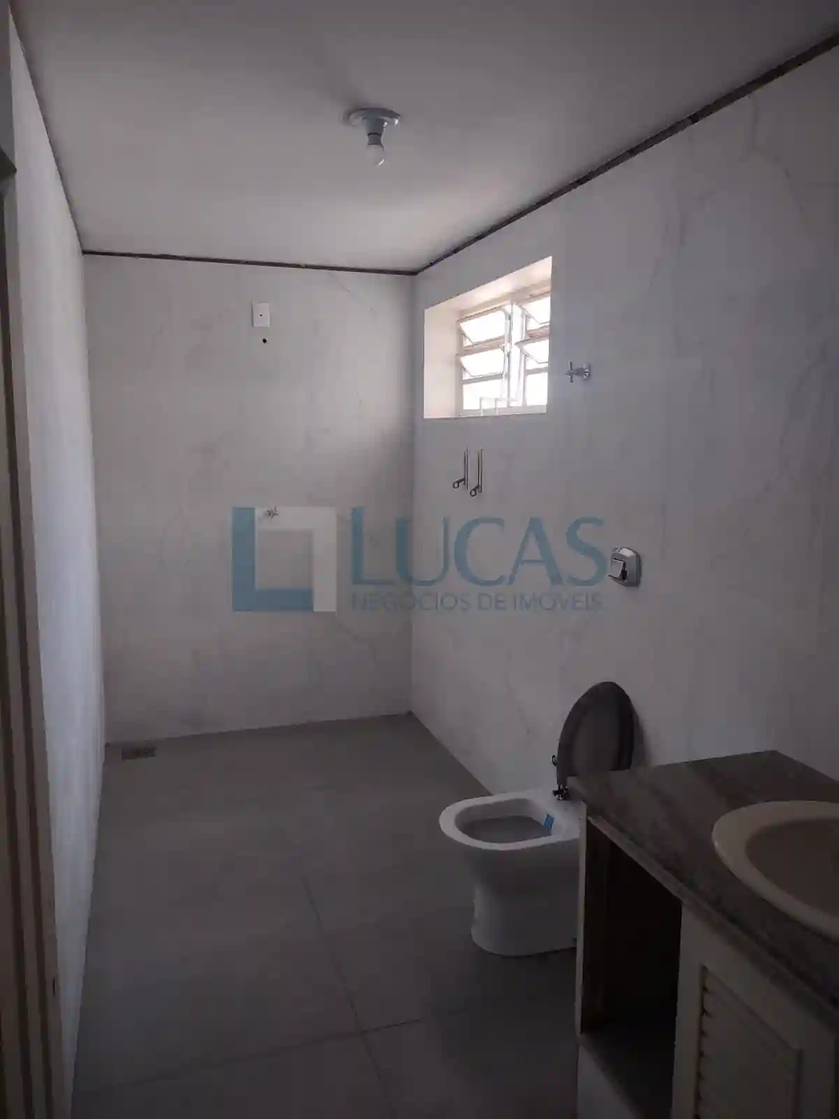 Casa Comercial com 3 quartos para aluguel, 800m² — foto 11 de 13