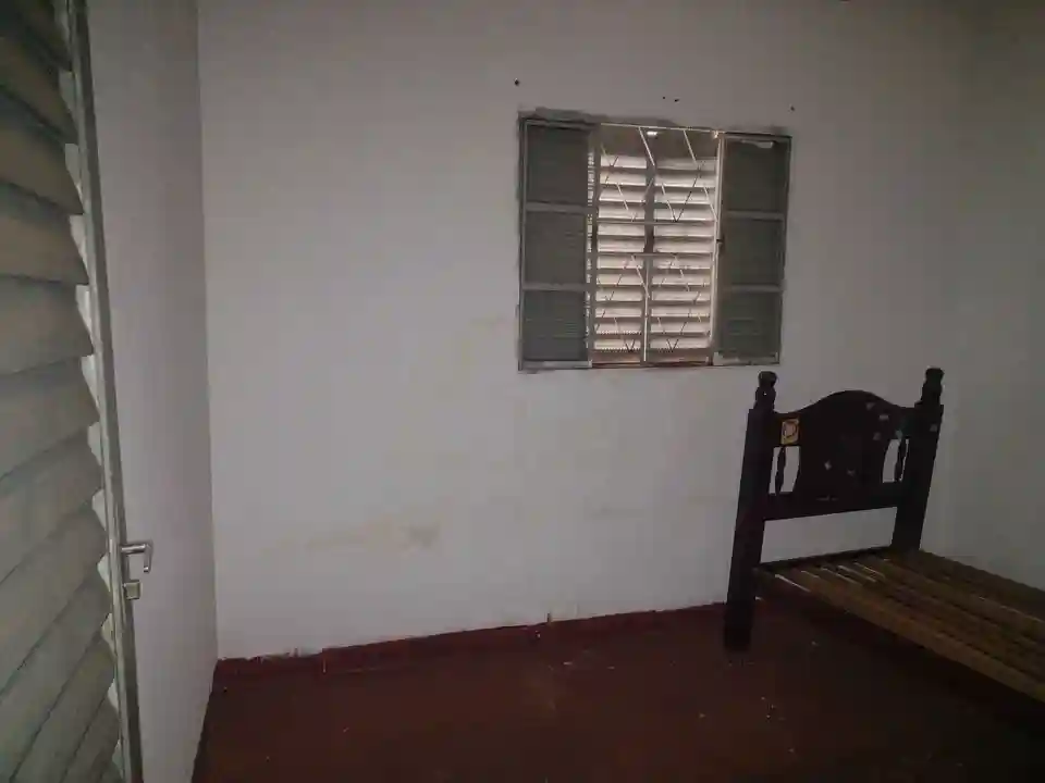 Casa à venda — foto 2 de 18