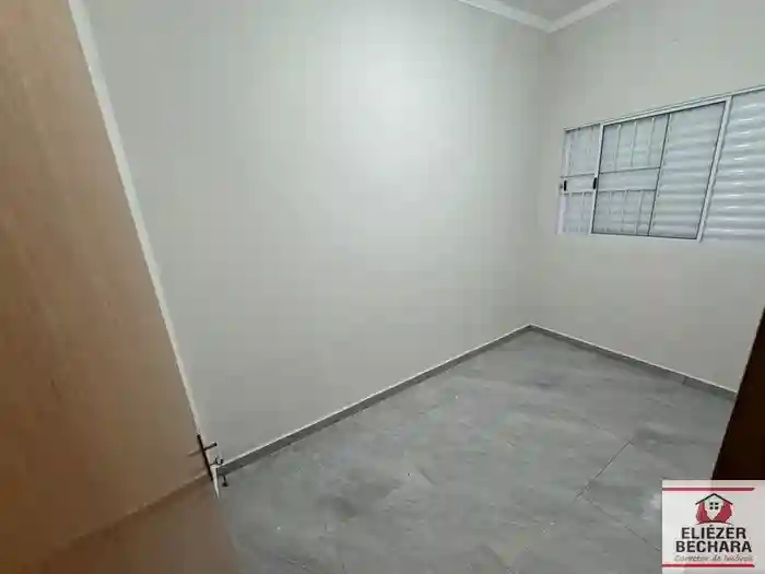 Casa com 3 quartos à venda, 60m² — foto 4 de 9