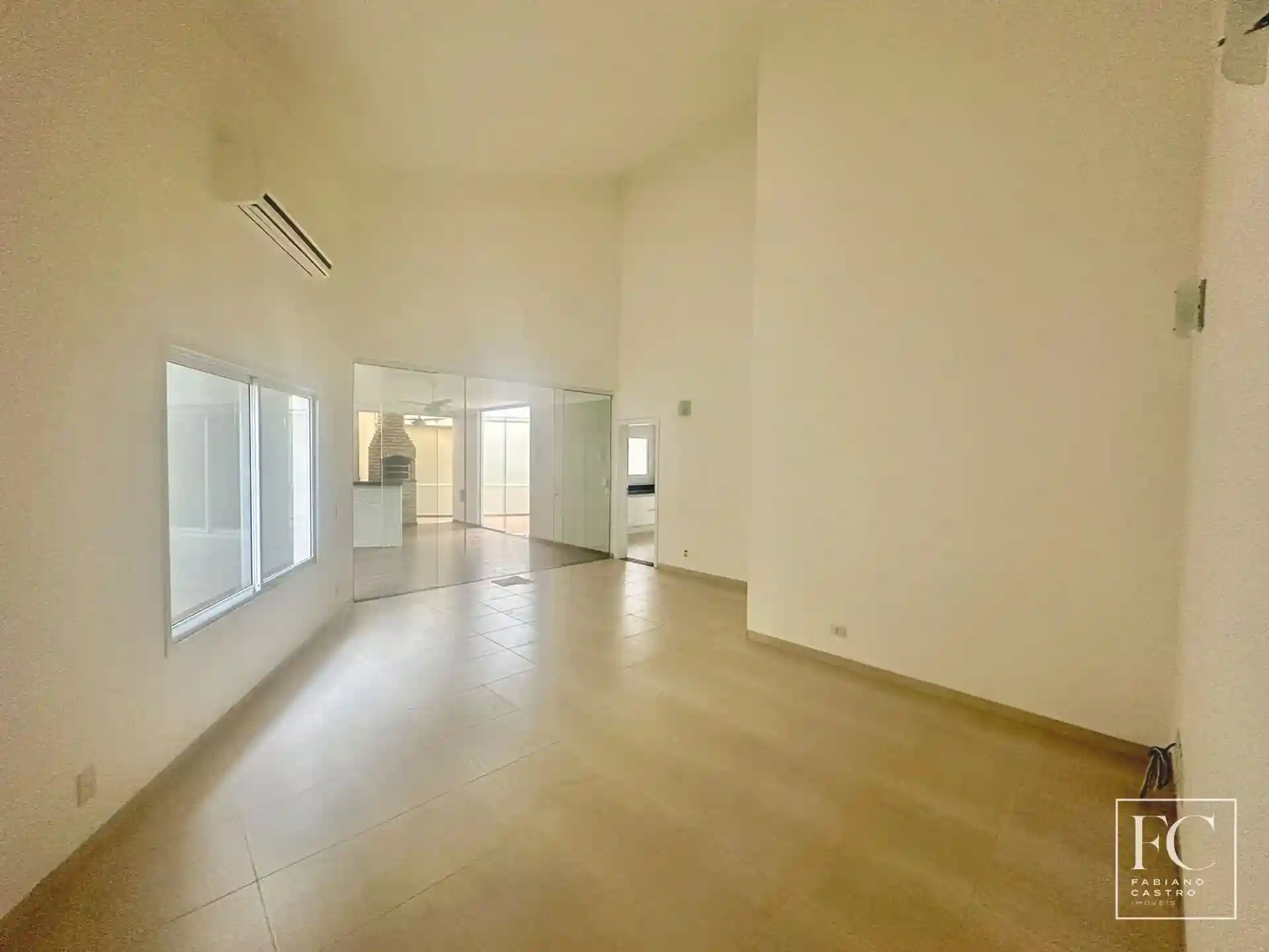 Casa de Condomínio com 3 quartos à venda, 220m² — foto 6 de 18