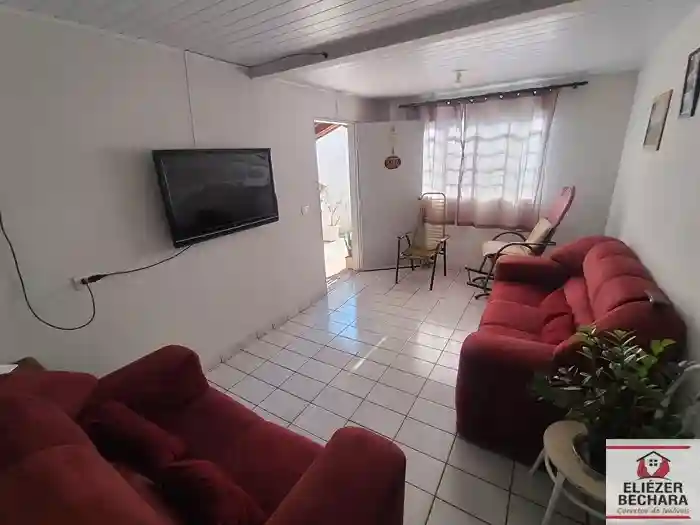 Casa com 3 quartos à venda, 130m² — foto 1 de 26
