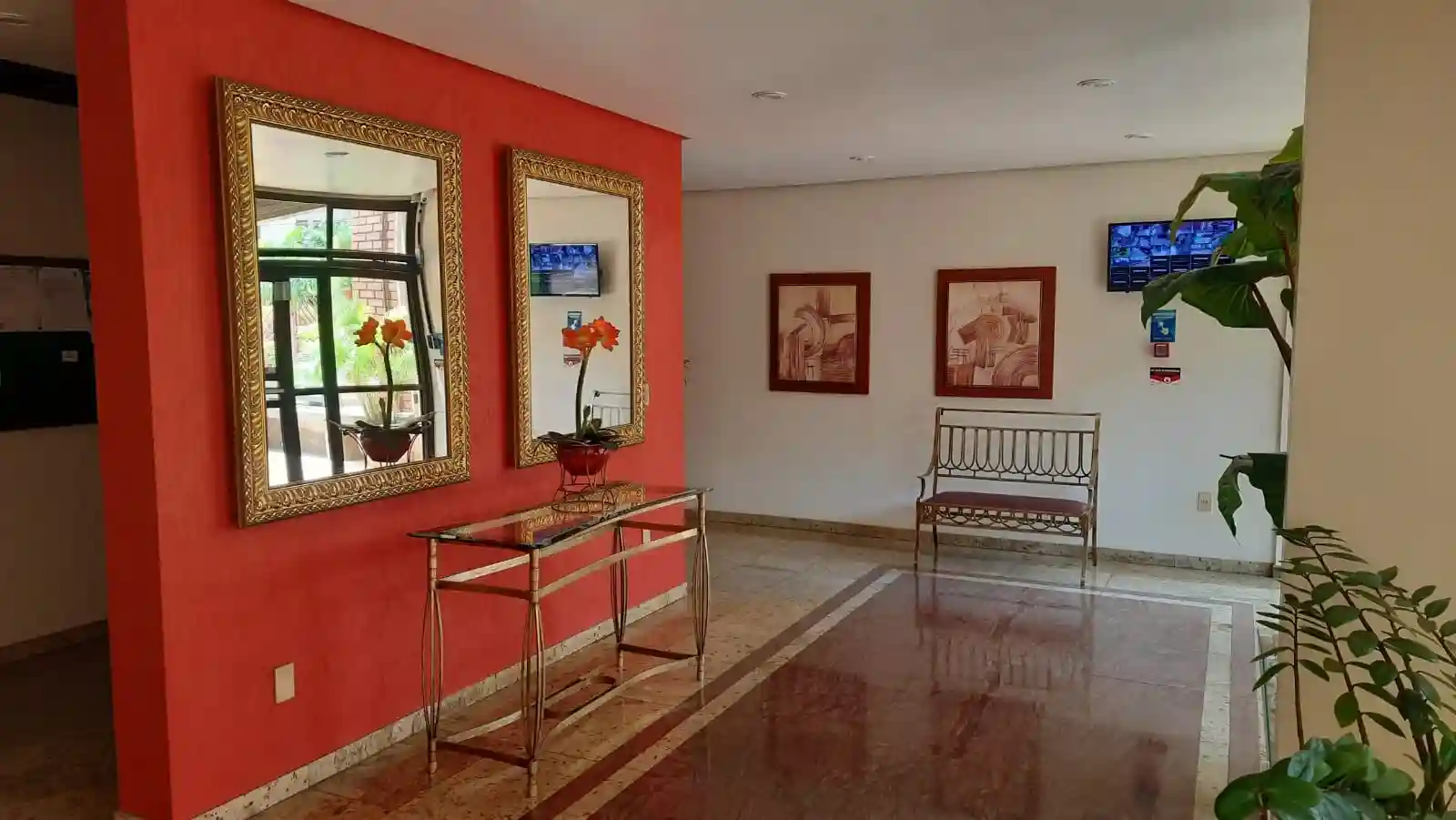 Apartamento com 3 quartos à venda, 136m² — foto 2 de 35