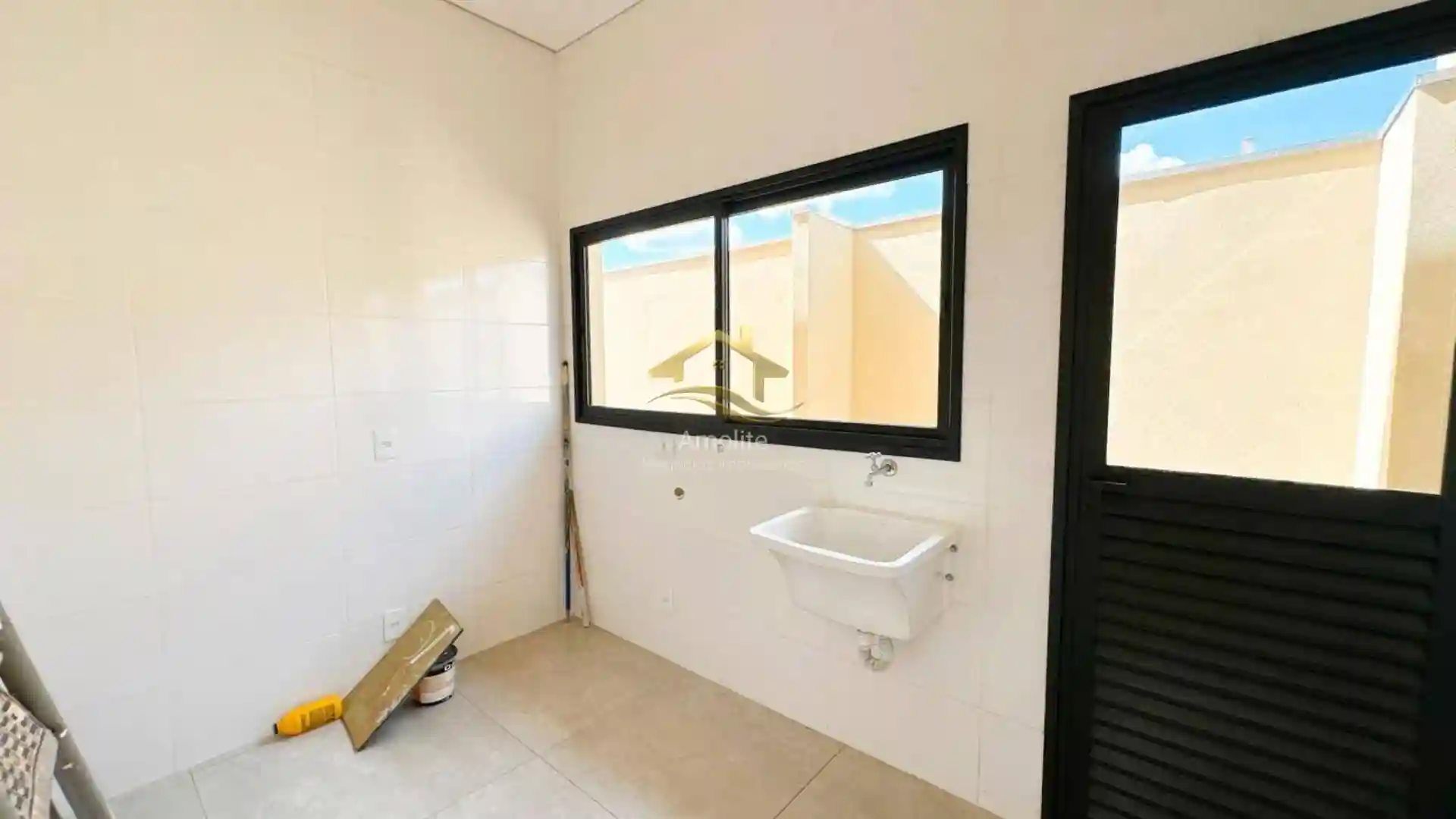 Casa de Condomínio com 3 quartos à venda, 210m² — foto 13 de 24