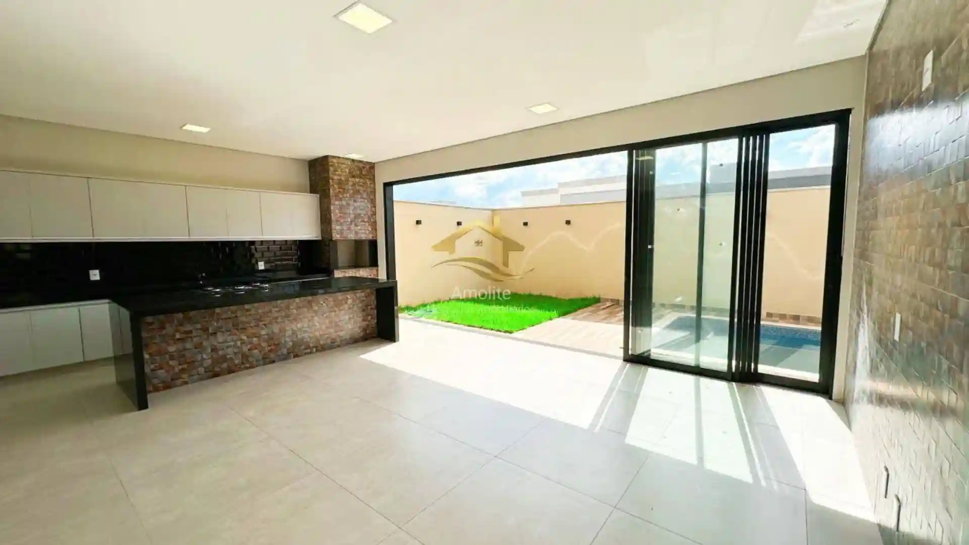 Casa de Condomínio com 3 quartos à venda, 210m² — foto 14 de 24