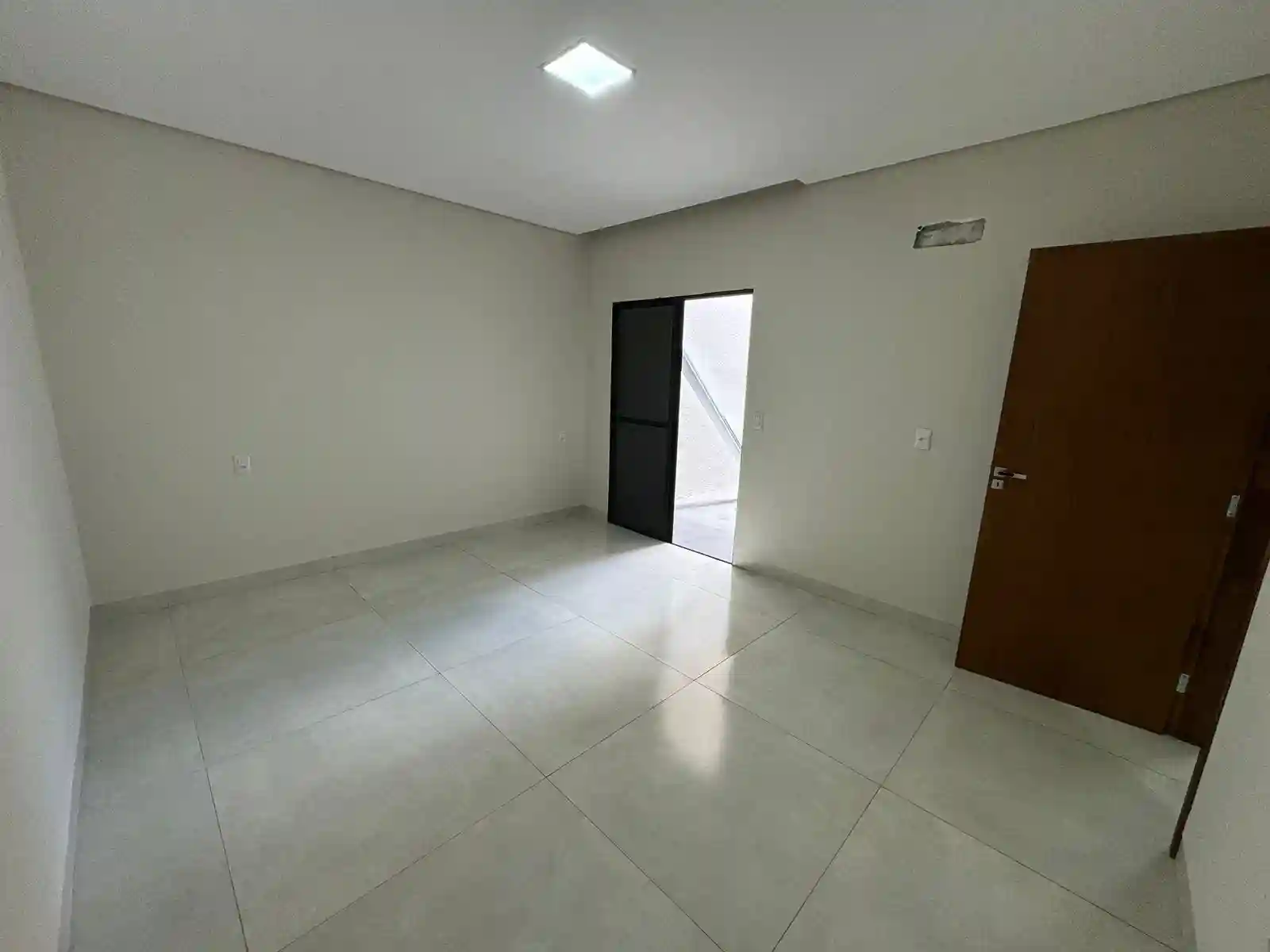 Casa com 3 quartos à venda, 300m² — foto 16 de 19