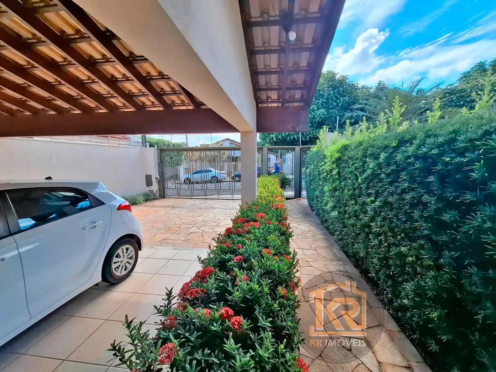 Casa com 4 quartos à venda, 415m² — foto 11 de 40