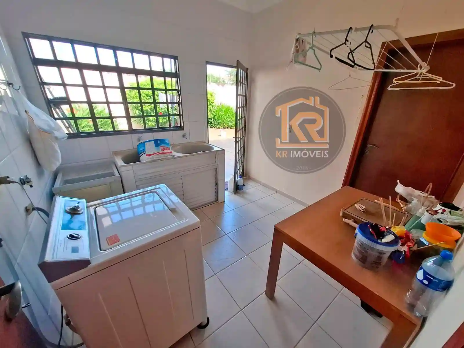 Casa com 4 quartos à venda, 415m² — foto 16 de 40