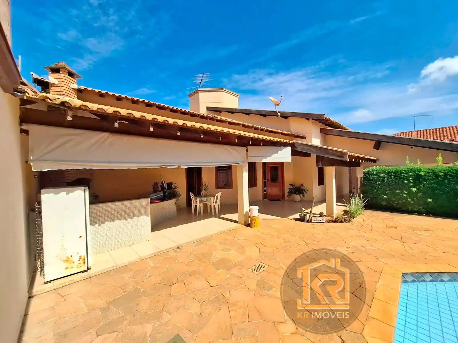 Casa com 4 quartos à venda, 415m² — foto 9 de 40