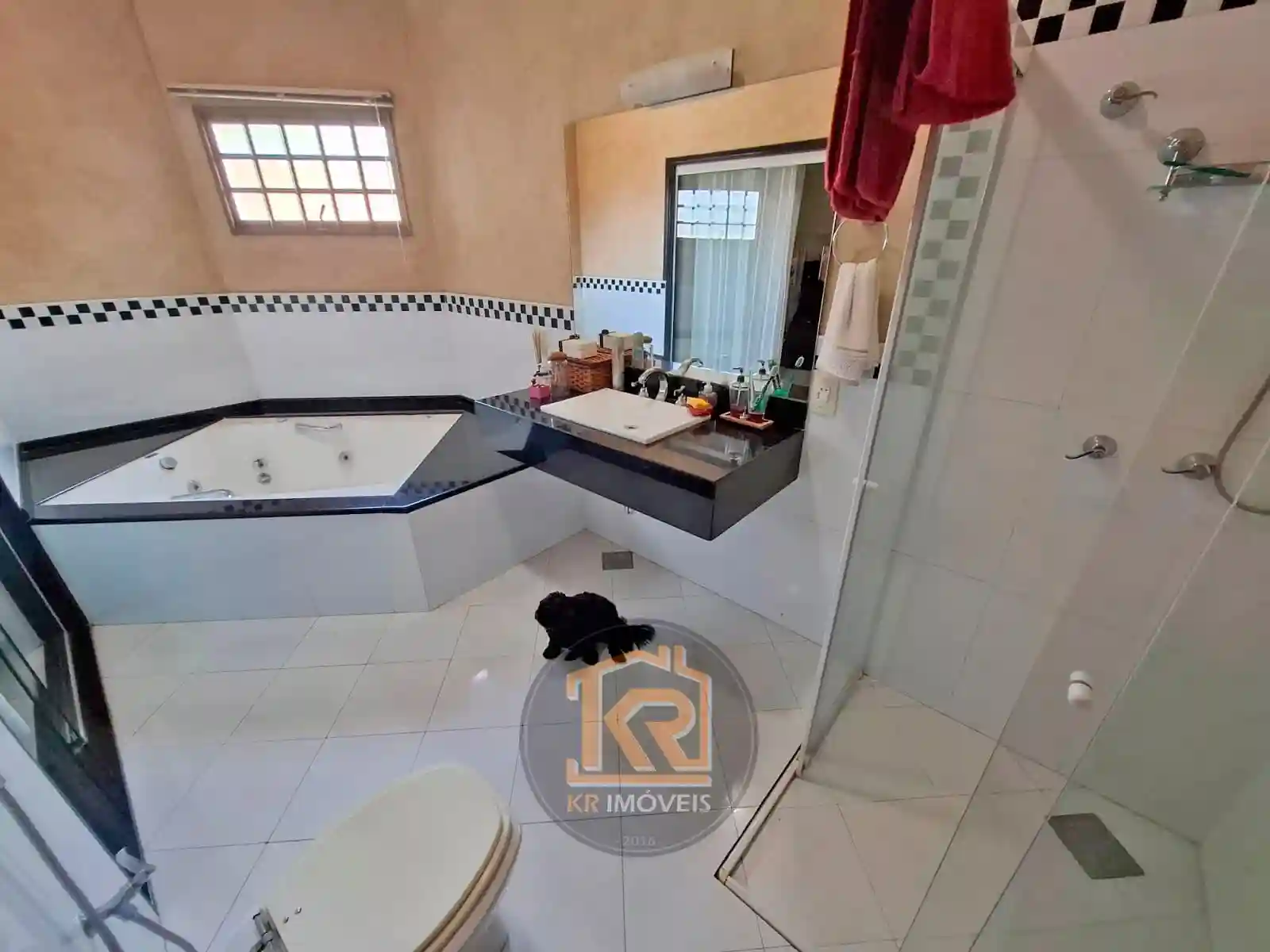 Casa com 4 quartos à venda, 415m² — foto 26 de 40
