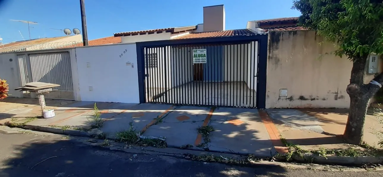 Casa com 3 quartos para aluguel, 180m² — foto 1 de 21