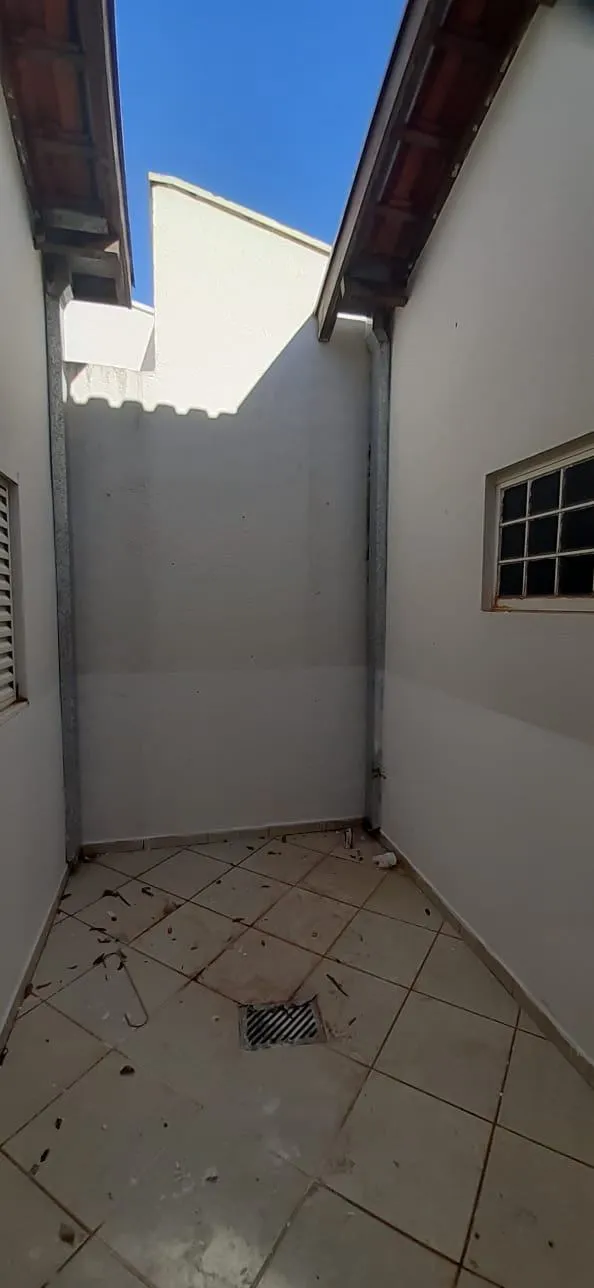 Casa com 3 quartos para aluguel, 180m² — foto 17 de 21