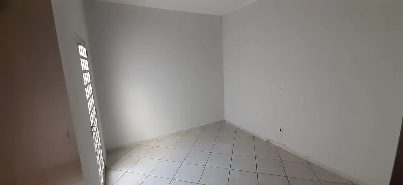 Casa com 3 quartos para aluguel, 180m² — foto 16 de 21