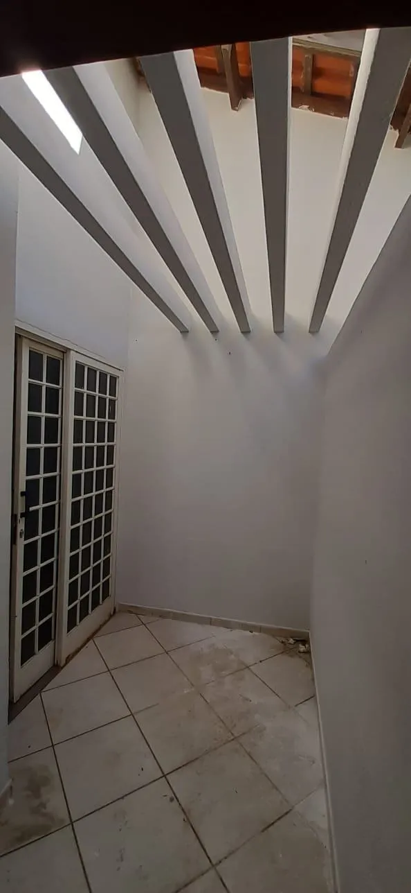 Casa com 3 quartos para aluguel, 180m² — foto 18 de 21