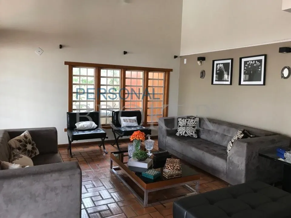 Casa à venda — foto 1 de 8