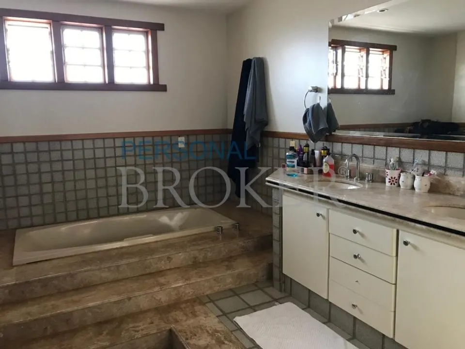 Casa à venda — foto 5 de 8