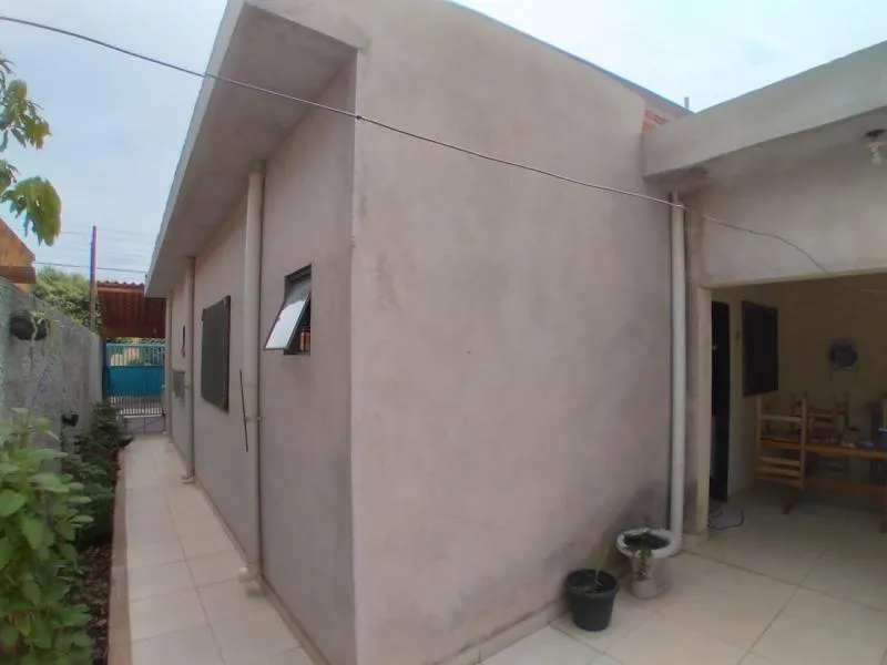 Casa à venda — foto 3 de 3
