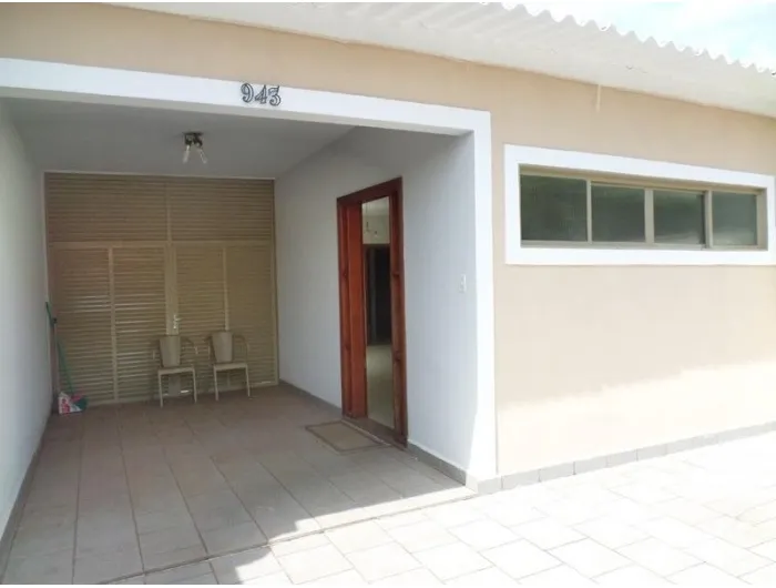 Casa à venda — foto 2 de 5