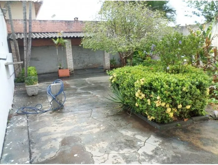 Casa à venda — foto 3 de 5