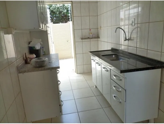Casa à venda — foto 4 de 5