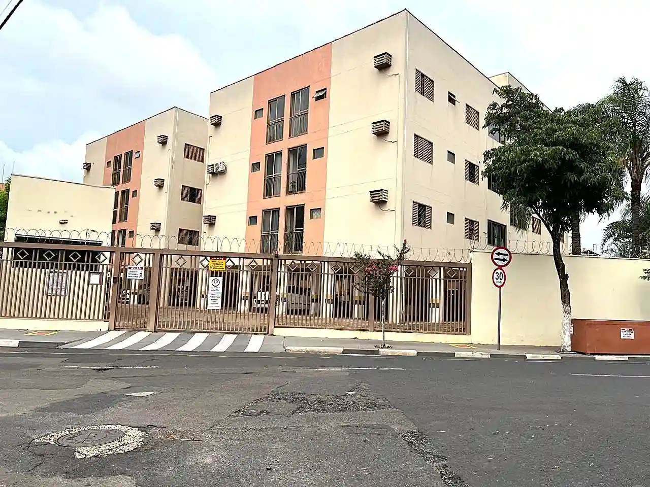 Apartamento com 2 quartos à venda, 65m² — foto 15 de 16