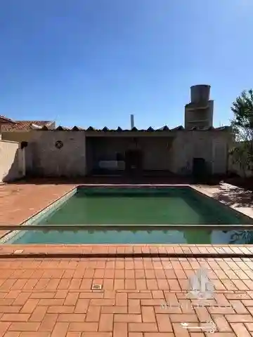 Casa com 4 quartos à venda, 750m² — foto 1 de 15
