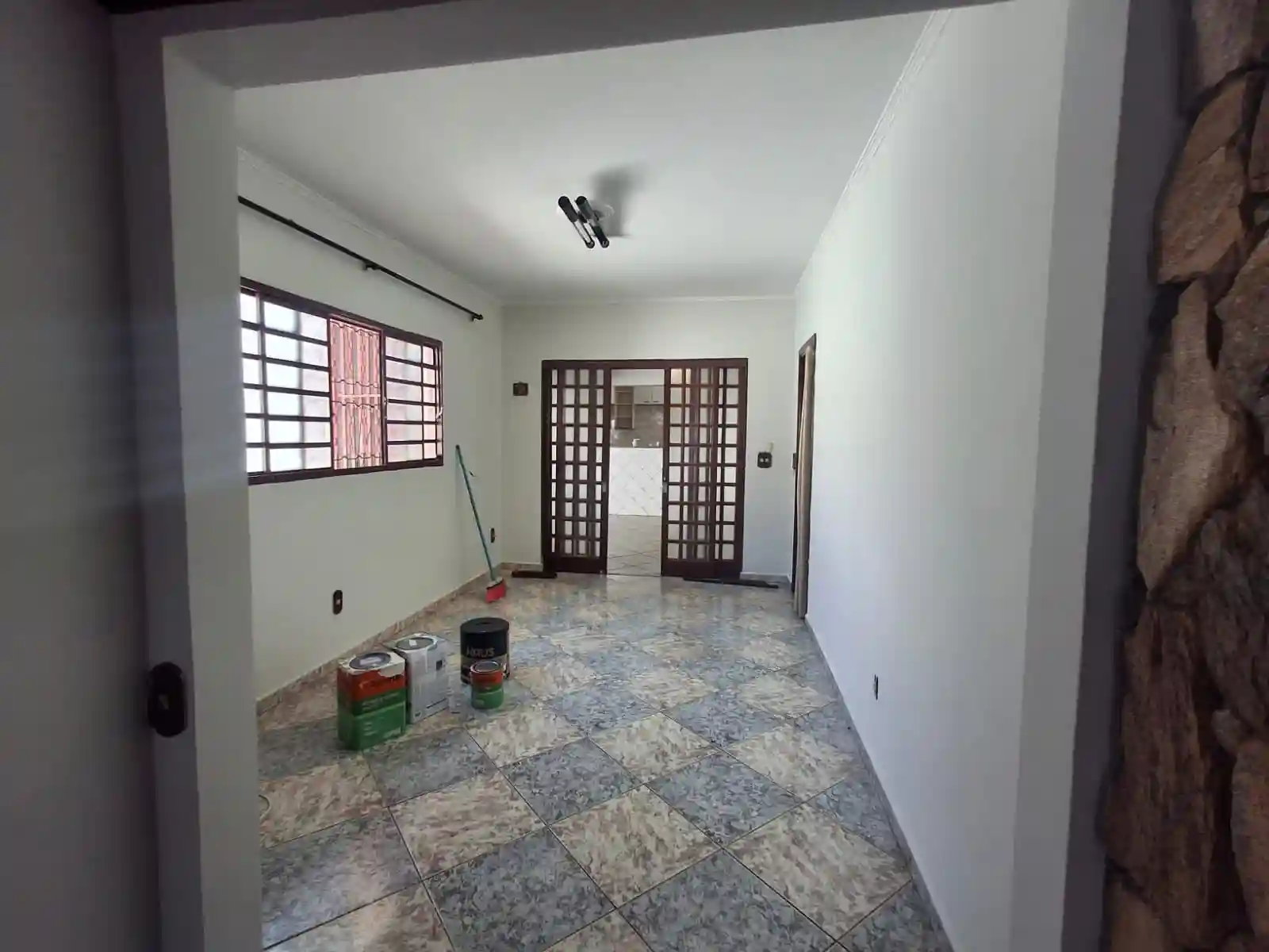 Casa com 3 quartos para aluguel, 180m² — foto 4 de 18