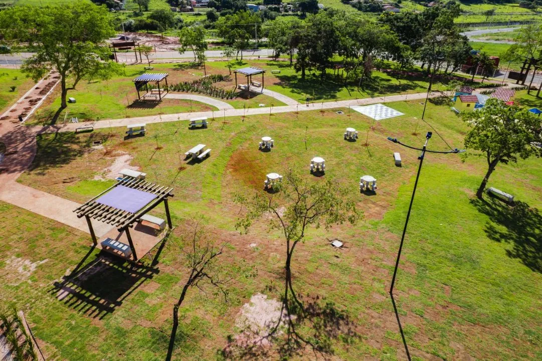 Terreno / Lote / Condomínio à venda — foto 6 de 11