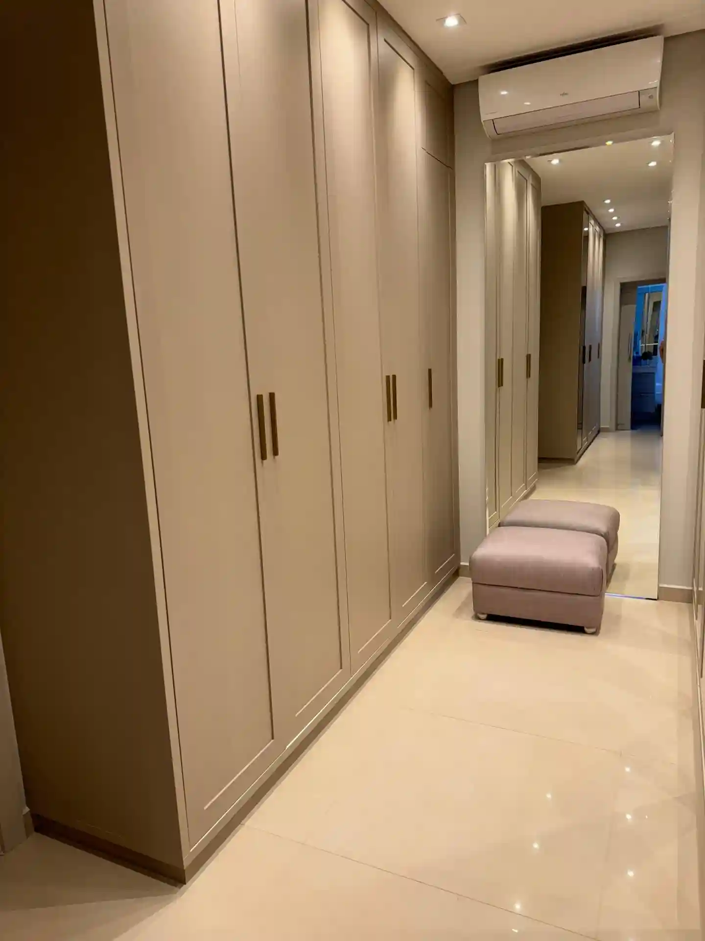 Apartamento com 4 quartos à venda, 300m² — foto 7 de 11