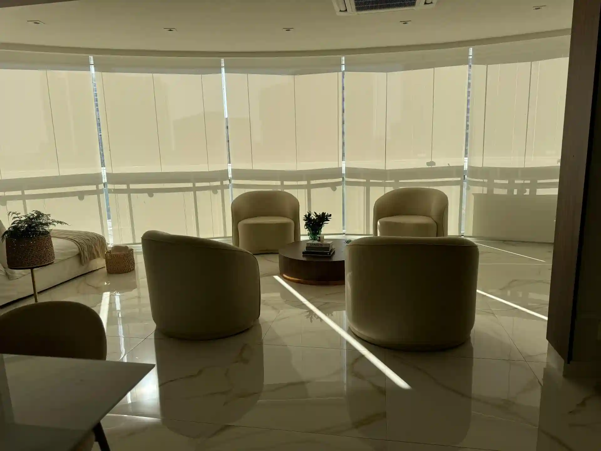 Apartamento com 4 quartos à venda, 300m² — foto 5 de 11