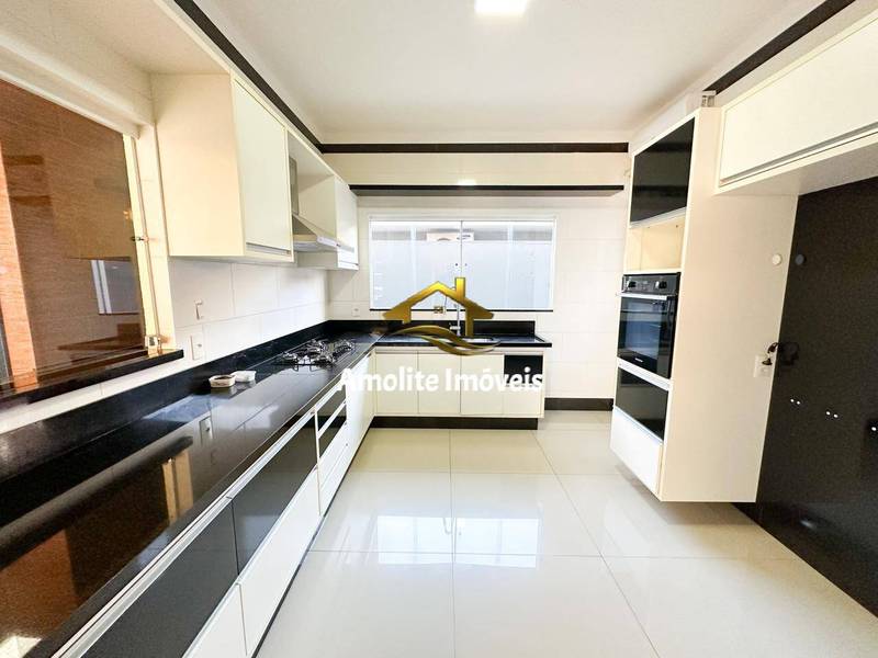 Casa de Condomínio com 4 quartos à venda, 360m² — foto 25 de 25