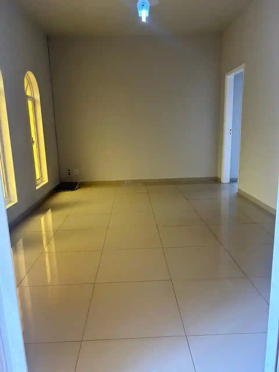 Casa com 3 quartos para aluguel, 177m² — foto 2 de 14