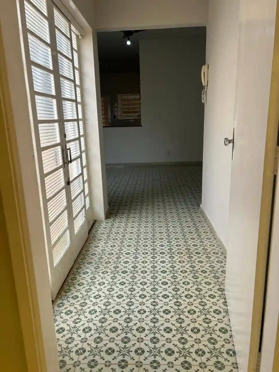 Casa com 3 quartos para aluguel, 177m² — foto 3 de 14