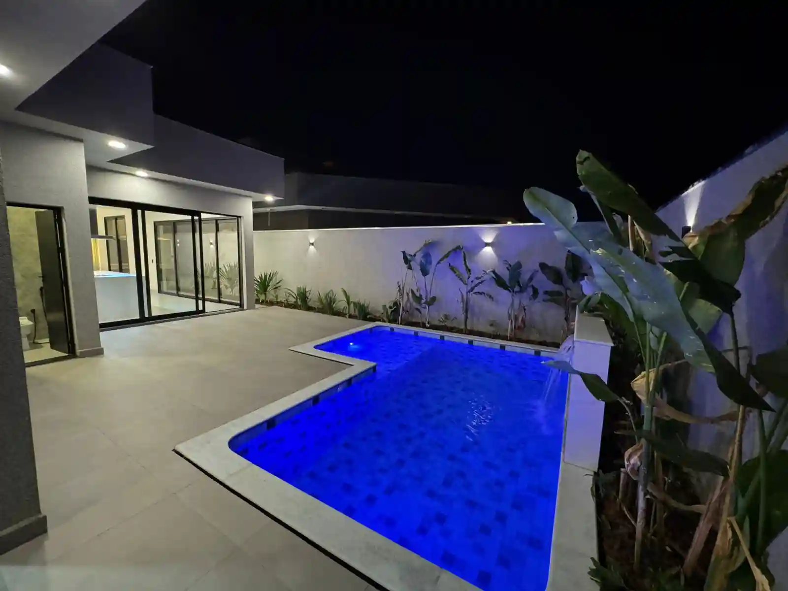 Casa de Condomínio com 3 quartos à venda, 362m² — foto 10 de 17