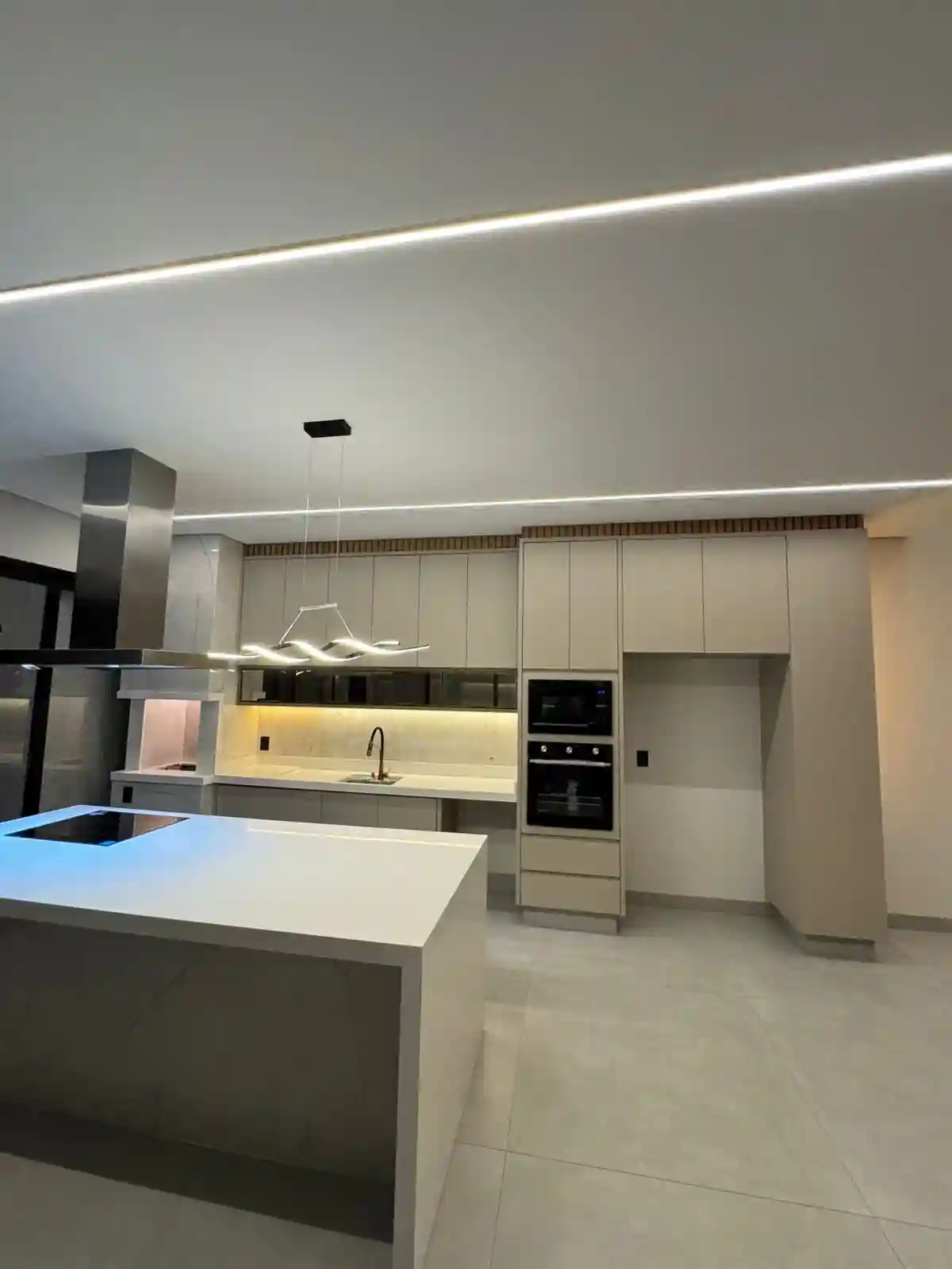 Casa de Condomínio com 3 quartos à venda, 362m² — foto 7 de 17