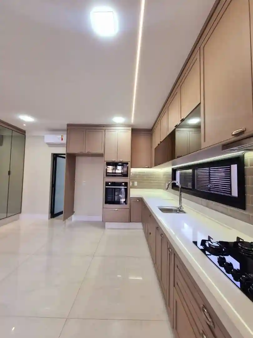 Casa de Condomínio com 4 quartos à venda, 670m² — foto 21 de 23