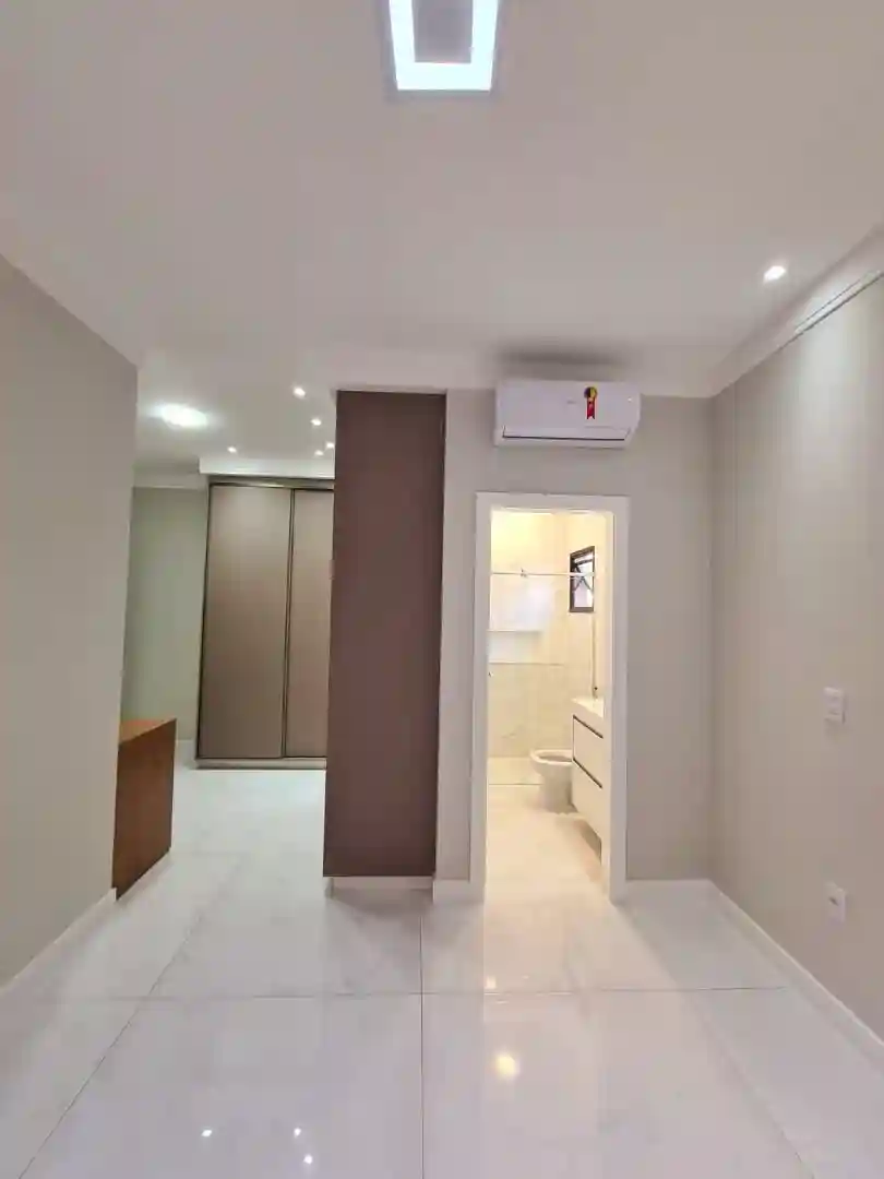 Casa de Condomínio com 4 quartos à venda, 670m² — foto 8 de 23