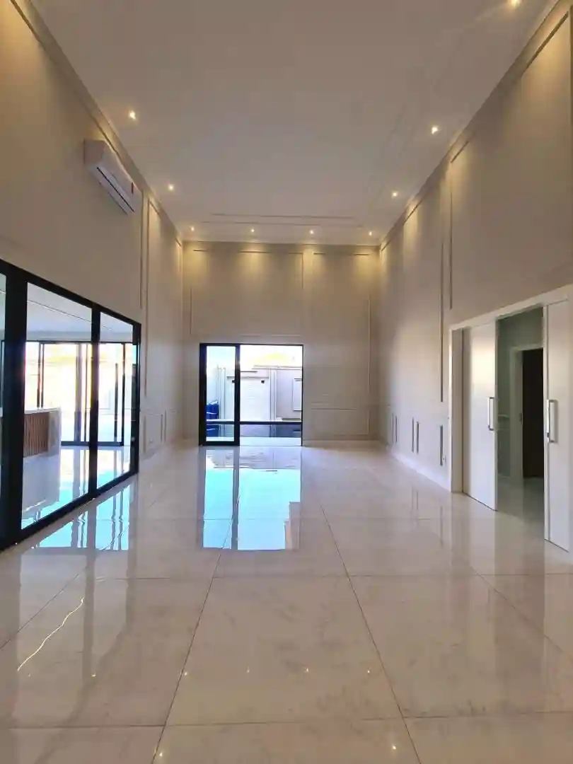 Casa de Condomínio com 4 quartos à venda, 670m² — foto 13 de 23