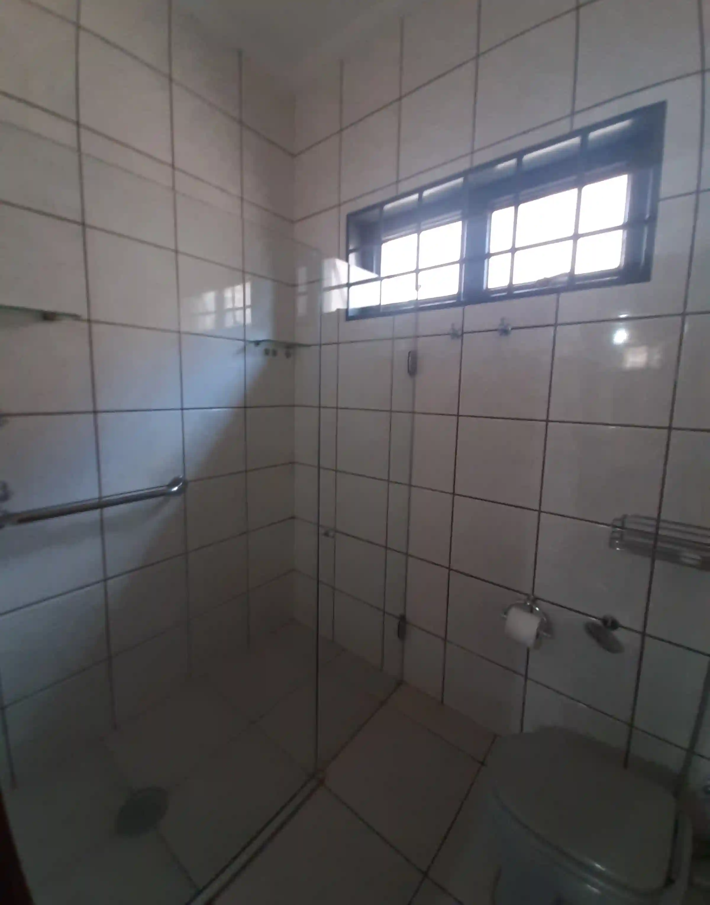 Casa com 3 quartos para aluguel, 350m² — foto 11 de 13