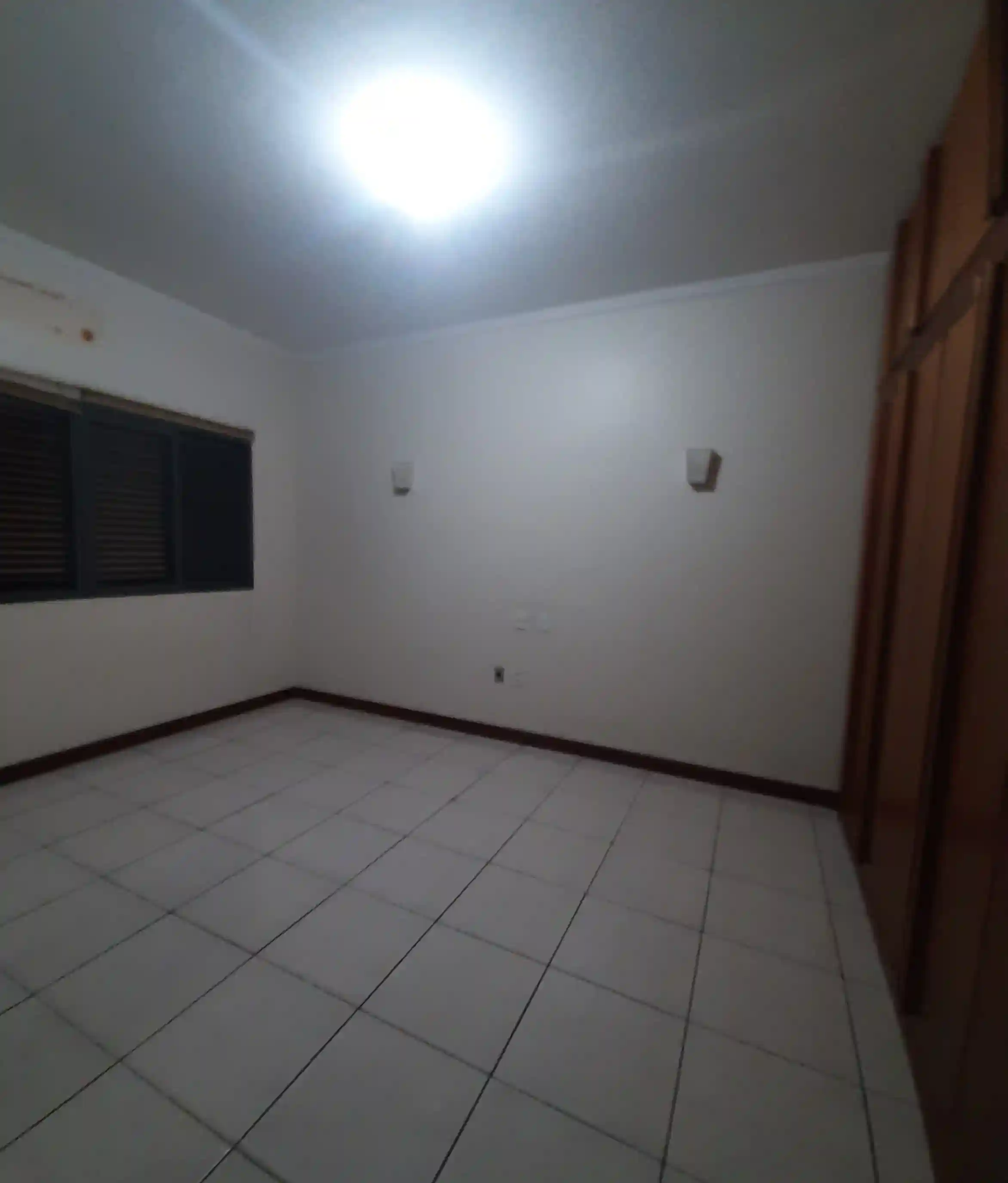 Casa com 3 quartos para aluguel, 350m² — foto 7 de 13
