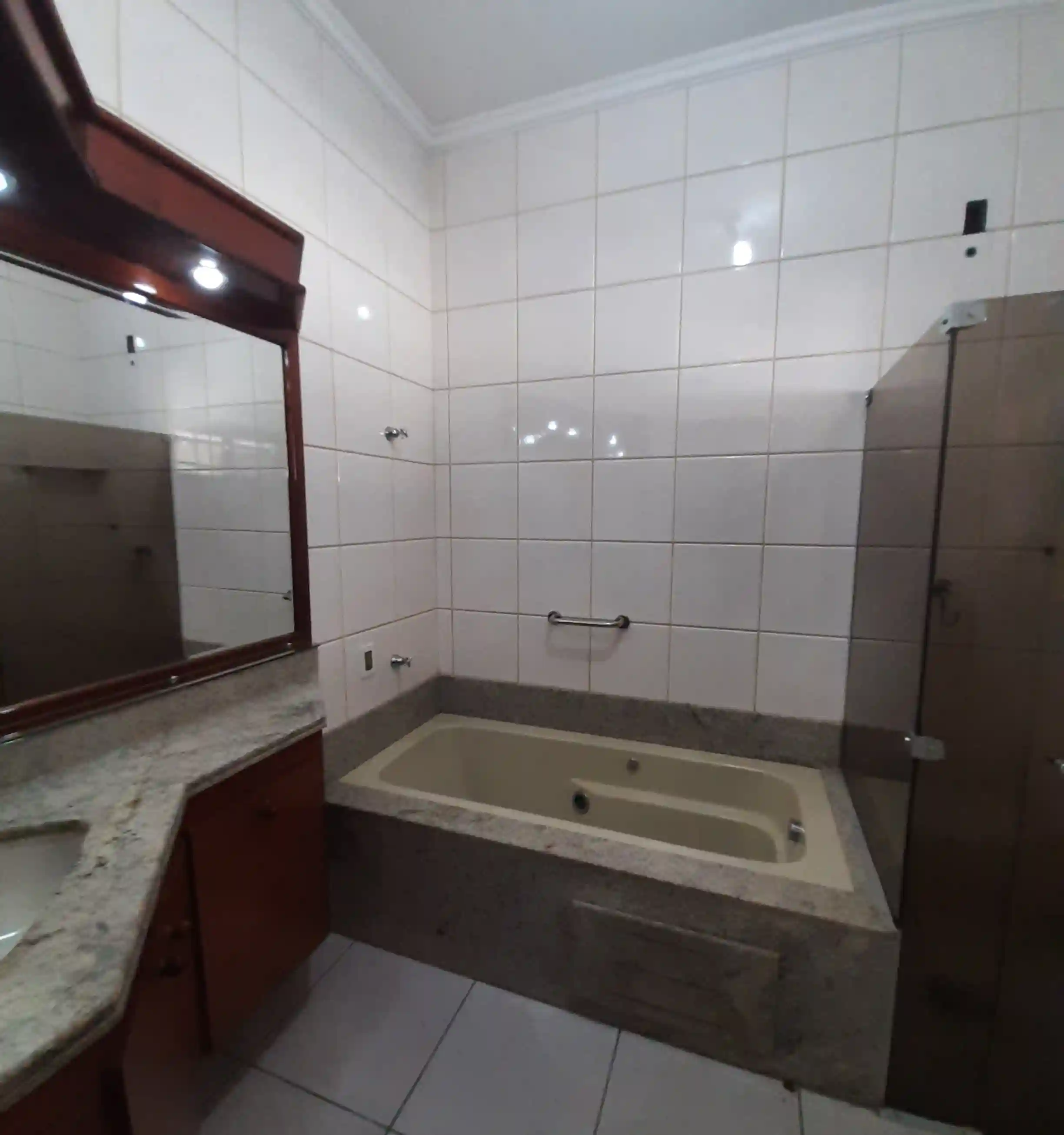 Casa com 3 quartos para aluguel, 350m² — foto 10 de 13