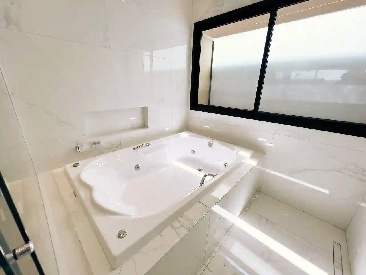 Casa de Condomínio com 4 quartos à venda, 249m² — foto 25 de 26