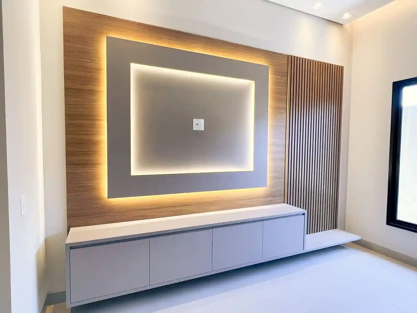 Casa de Condomínio com 4 quartos à venda, 249m² — foto 2 de 26