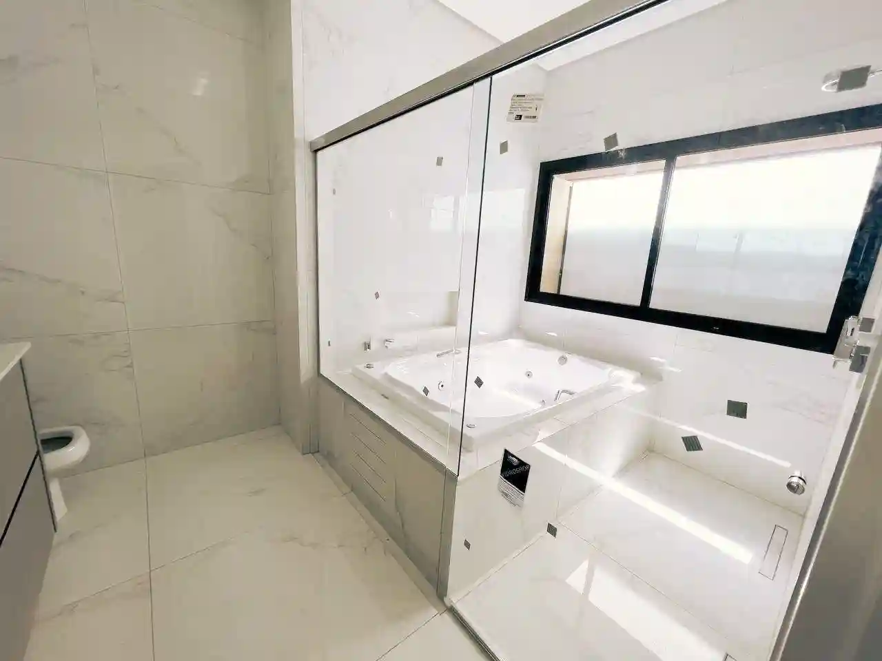 Casa de Condomínio com 4 quartos à venda, 249m² — foto 22 de 26