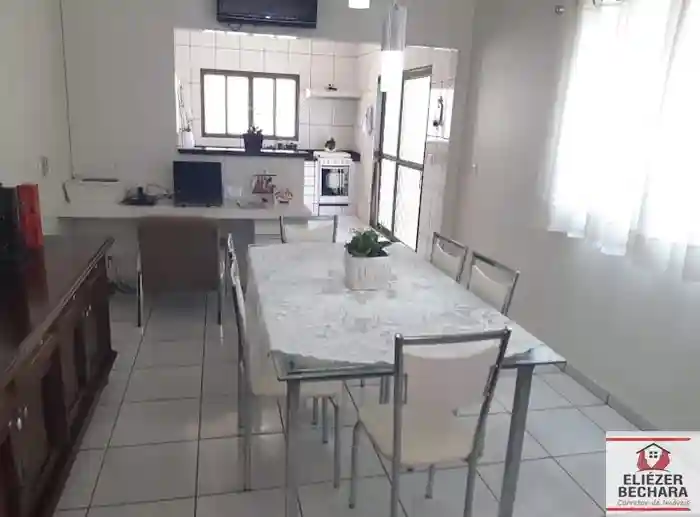 Casa com 3 quartos à venda, 256m² — foto 27 de 29
